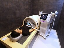 メゾンドロイヤル(Maison_de_ROYAL)/15分に2万回のEMS電気刺激★