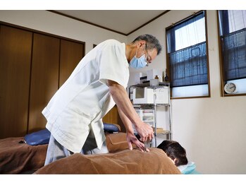 アンナカカイロプラクティック/