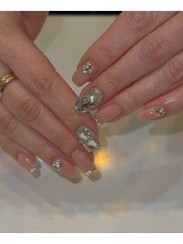 キラキラ埋めつくしネイル