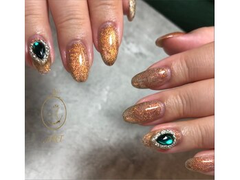 ビジューネイル