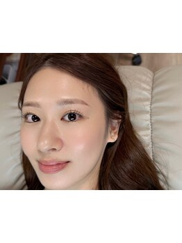 ナチュラル上品な目元にしたい