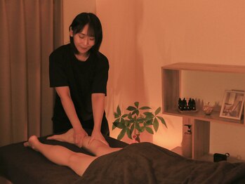南森町easeマッサージ＆黄土よもぎ蒸しの写真/【11:00-23:00営業/完全個室】お仕事帰りに駆け込み!アロマリンパマッサージ60分￥6,500→￥5,000が人気♪