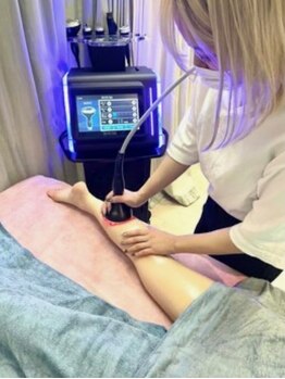 サロン デ リブレ 加古川店(salon de Libre)の写真/自分でできないところはプロに任せよう!!最新器の贅沢フルコースで自分史上最高の夏ボディになれちゃう