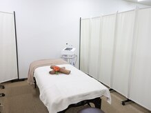 ルーメ(lume)の雰囲気（阪神尼崎駅徒歩1分で雨の日でも心配なし♪明るいサロンです！）