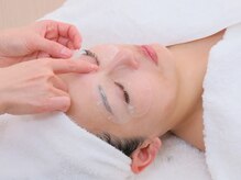 メナードフェイシャルサロン 宮の沢/目元集中ケア