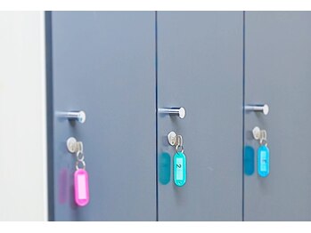 ブルー 佐賀店(BLV)/鍵つきロッカー完備