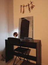 おざき鍼灸整骨院 美容鍼灸サロンOZAKI 西宮北口店/お化粧直しもしていただけます♪