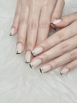 ヘブン ネイル 鶯谷(HEAVEN Nail)/ブラックフレンチネイル