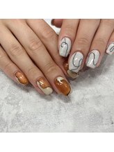 ビネイル(BINAIL)/