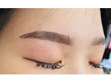 グランドール リュクス アイプラス(Grandoll Luxe eye+)/ハリウッドブロウリフト