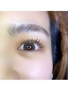 ダズリングビー(Dazzling B)/ラッシュリフト★