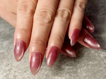 ネイルサロンワイスリー (y3)の写真/【岸辺駅徒歩3分】取扱いカラー豊富♪200色から選べる１カラーorグラデーション/マグネット/フラッシュも◎