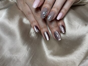 アドレーション(Adoration)/