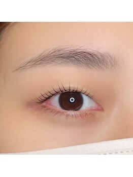 エイティスト(8ist)/パリジェンヌ[新宿/新宿駅]