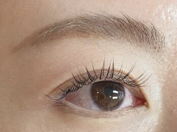 アイラッシュリゾートカハラ 四ツ谷三丁目店(Kahala)の写真/大人女性にオススメ！話題のパリジェンヌラッシュリフト導入店♪ナチュラル上品な目元が美しさを演出♪