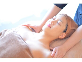 リンド エステ まつげ 京成大久保(Lind)/デコルテ/オイルマッサージ♪