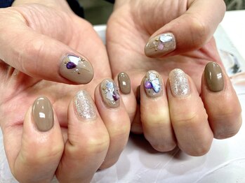 ネイルアンドまつげ リュフェール 五反田(Nail Lufaire)/大人シェルネイル