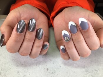 ネイルサロン ウノ 湘南平塚(UNO)/Vフレンチ