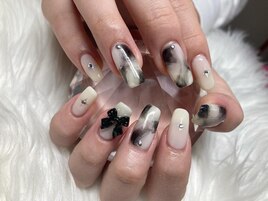 タイダイ柄ネイル