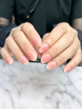 オレンジスティック/チークネイル　桃ネイル
