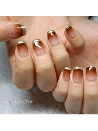 茶系グラデーションネイル