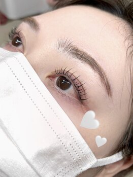 マツパ/マツエク専門店 mirueyes 【LED/アンドヘルシー/バインドロック】の写真/【上品ナチュラル派の方へ◇】自まつげを活かした可愛い抜け感のあるお目元に♪お化粧時間の時短にも◎