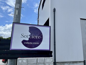 ソルシエール(sorciere)/看板を目印にご来店下さい♪