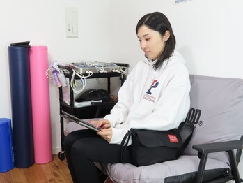 エステラス整体院(S-TERRACE整体院)/カウンセリングシート記入