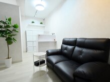 全力ストレッチ 江坂店の雰囲気（清潔感のある受付スペースです。【ストレッチ、マッサージ】）