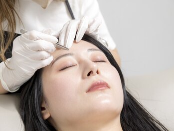 アイ ライク ミー 天神大名店(EYE like me)/HBL手順10:ツイザー