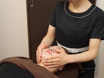 アンジェス(ANGES)/