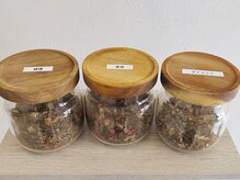 アウン 高島本店(aUN)/基本のハーブ３種類