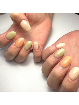 パダアット ヴァラネイル 天神南店(PADA at VALLANAIL)/マルチカラーネイル/イエロー
