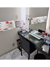 エーエスシー ウエスト(asc west)/パウダールームでお化粧直し