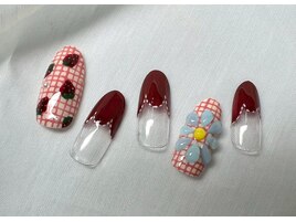 #300 &nbsp;【ぷっくりお花×いちご】