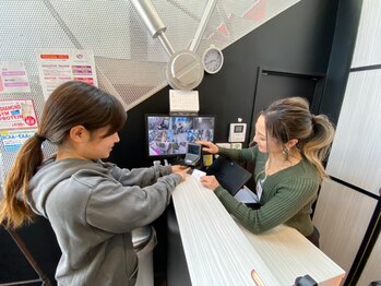 24ダイヤモンドジム 西宮店(24 DIAMOND GYM)/指紋登録 (入会時)