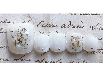 ハンド・フットネイル各7700円