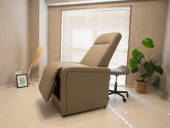 アトリエナナ 碧南新川店(atelier7.)/まつ毛、眉毛ルーム