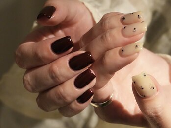 ミニョン 北堀江(mignon)/ホログラムお花ネイル