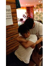 小倉駅前整骨院/猫背