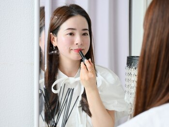 クロエ 梅田店(Chloe)/お化粧直しOK !