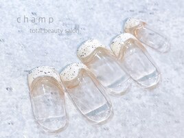 《春ネイル》ニュアンスフレンチ