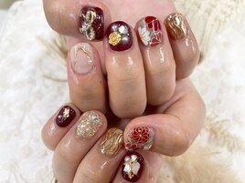 成人式ネイルもやり放題で★