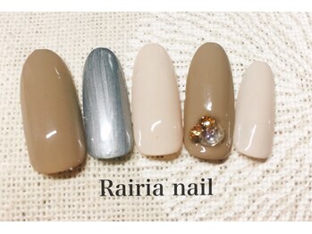 ライリアネイル(Rairia nail)/Vカットストーンネイル