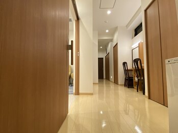 ベルリアン(BelleLien)/廊下