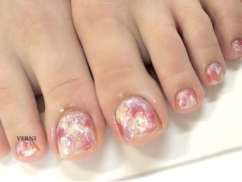 ヴェルニ(VERNI)の写真/ネイルケアメニュー、トレンドニュアンスネイルの定額サンプルを豊富にご用意◎
