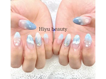 透明感あふれるマーメイドブルー