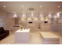 ビーライン(Beeline)の雰囲気(店舗エントランス)