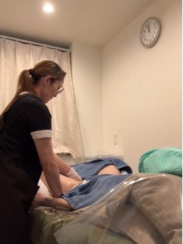 ビープラス(B+)の写真/≪まだ見ぬ自分の美しさへ≫最新機器×ハンド施術で結果重視★デリケートゾーンケア＆バストアップケア専門