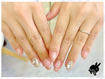 バニーラッシュ(Bunny Lash)/【ジェルネイル】